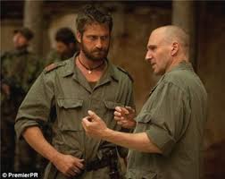 хрестик на шиї солдата