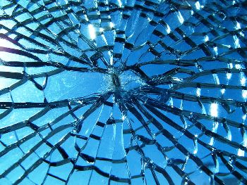Розбите скло