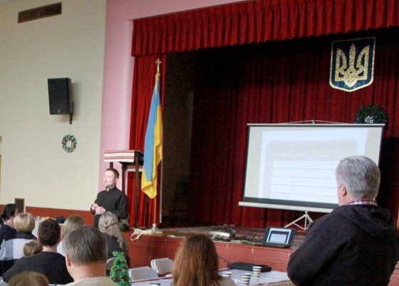 На капеланському таборі в Каліфорнії побував священик УГКЦ
