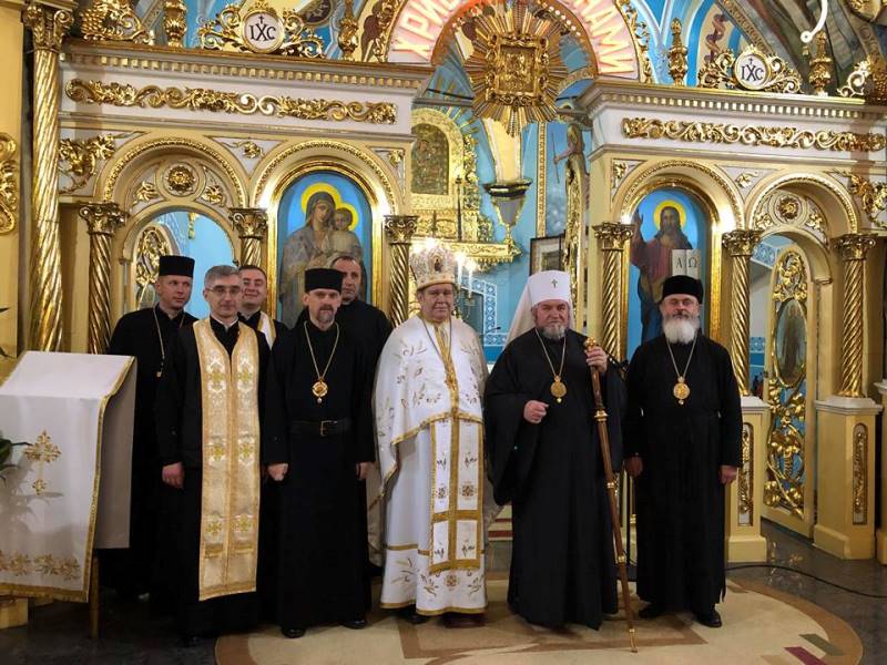 Три Архиєреї УГКЦ привітали отця-мітрата Івана Сивака з 40-літнім ювілеєм Священства