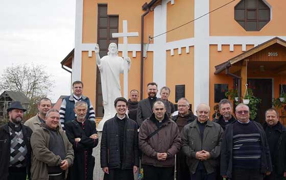 Угорськомовні священики зібрались у Тисобикині (Бобовому) на Закарпатті